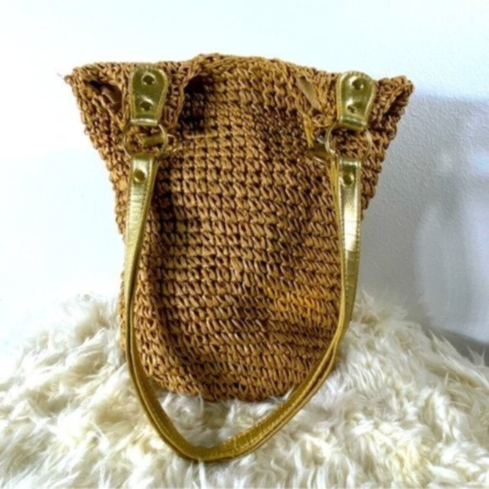 Straw Hand/Shoulder Bag.